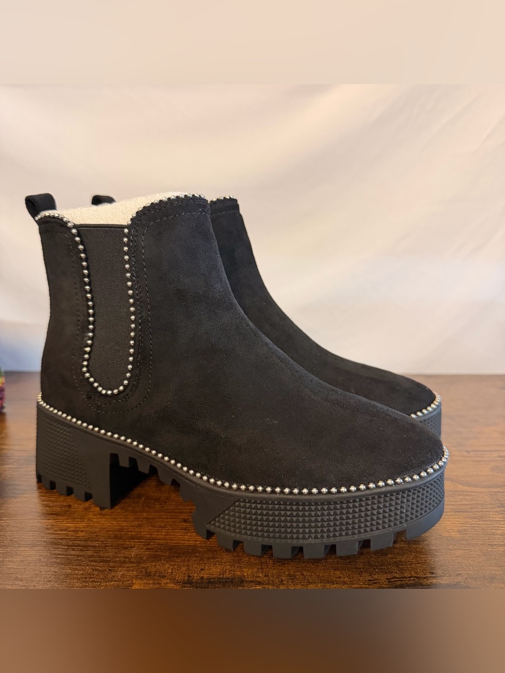 Cape Robbin Black Studded Suede Platform Chelsea Boots